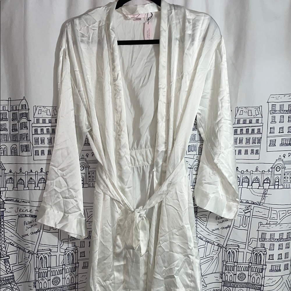 Victoria secret-Elegant White Satin Robe
